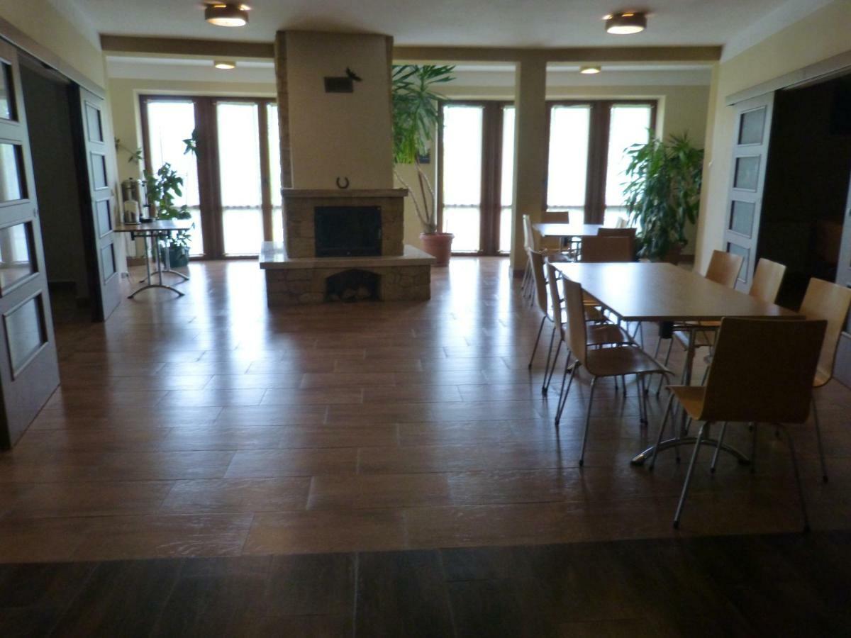 Dom Wycieczkowy Pttk "Turysta" Hotel Sandomierz Ngoại thất bức ảnh