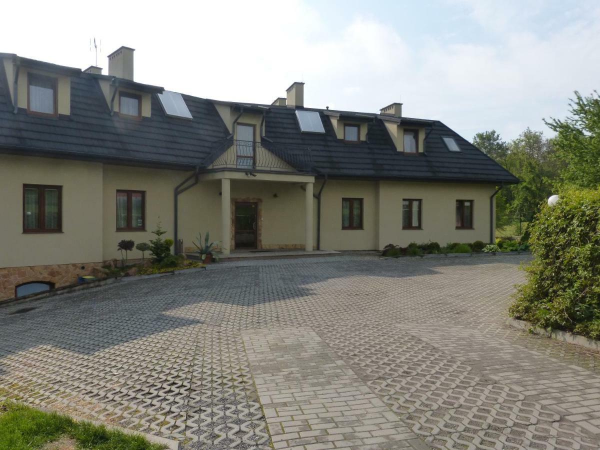 Dom Wycieczkowy Pttk "Turysta" Hotel Sandomierz Ngoại thất bức ảnh